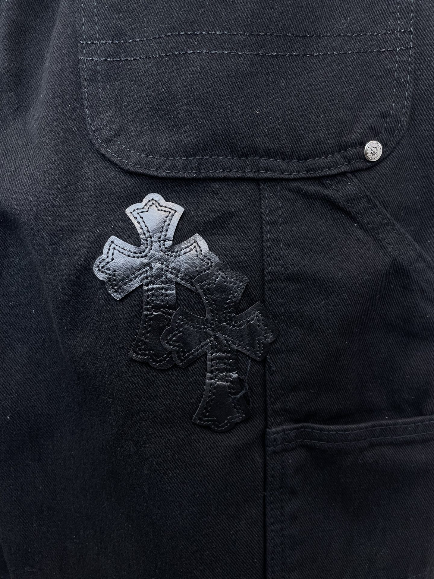 Chrome hearts克罗心💥砸锅卖铁都要上的新款新款休闲牛仔直筒裤👖高端版本！专柜定制面料 透气舒适度高，细节无可