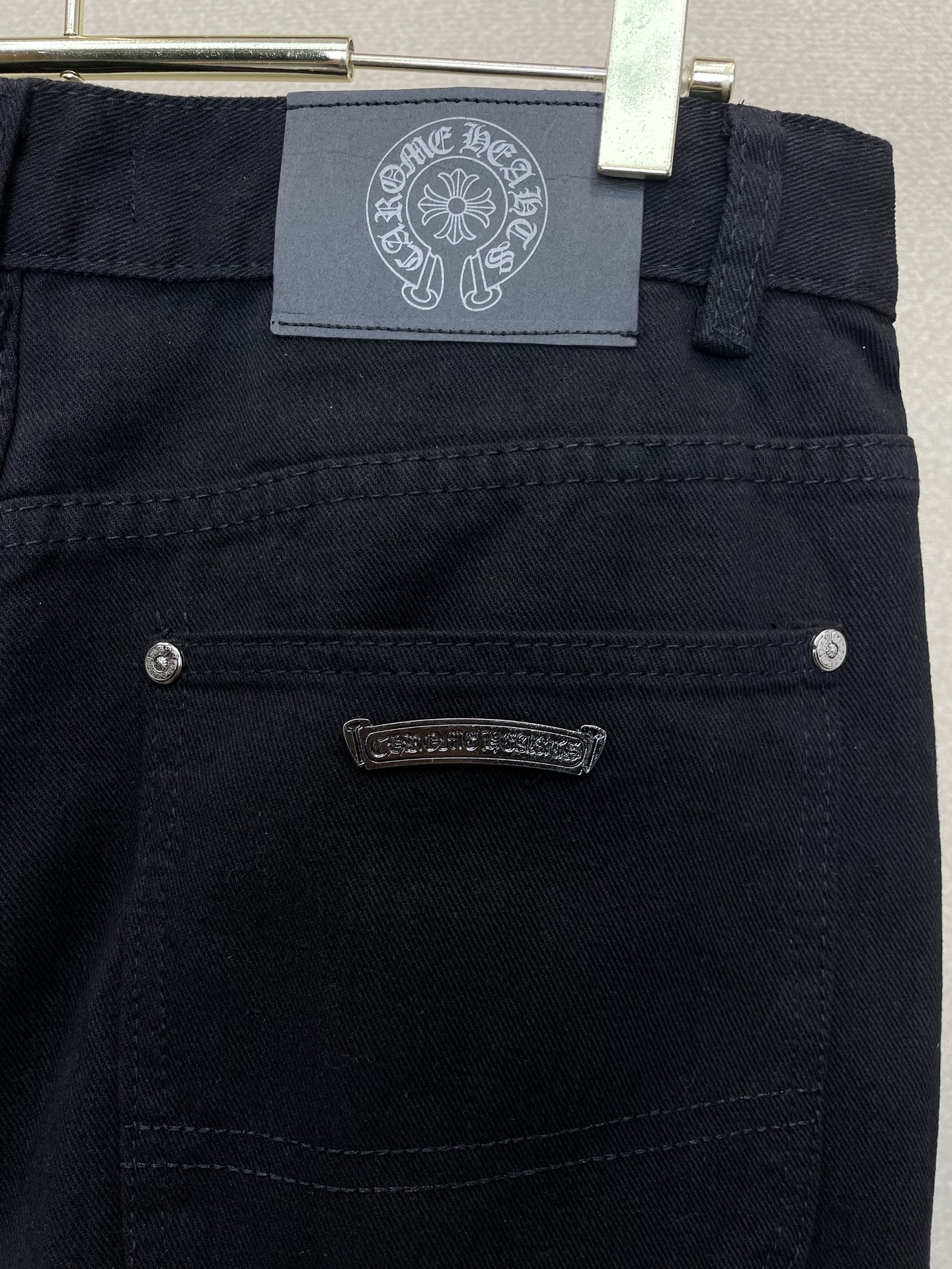 Chrome hearts克罗心💥砸锅卖铁都要上的新款新款休闲牛仔直筒裤👖高端版本！专柜定制面料 透气舒适度高，细节无可