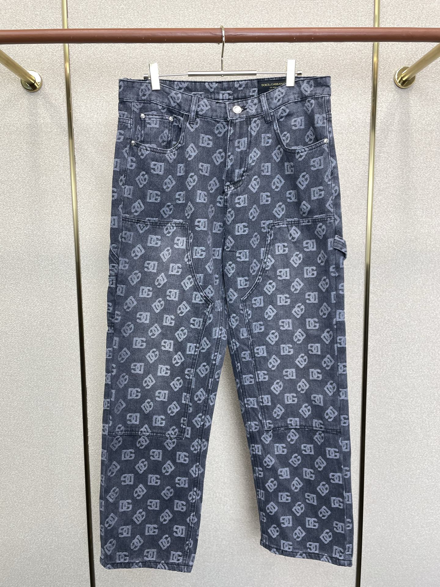 Dolce&Gabbana杜嘉班纳💥砸锅卖铁都要上的新款新款休闲牛仔直筒裤👖高端版本！专柜定制面料 透气舒适度高，细节无