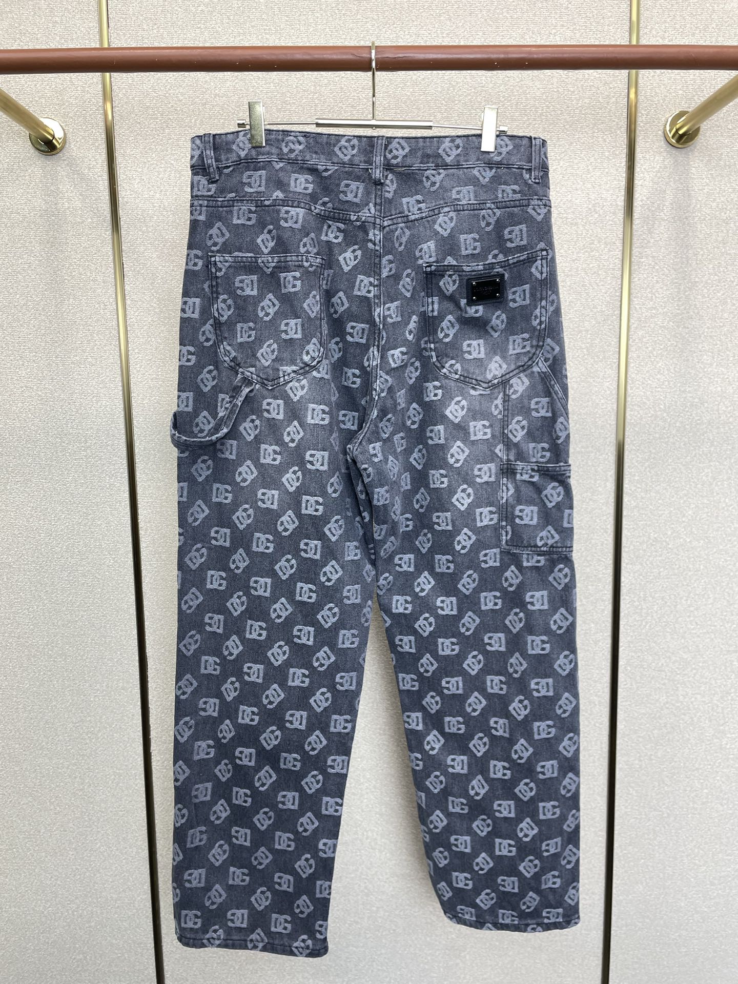 Dolce&Gabbana杜嘉班纳💥砸锅卖铁都要上的新款新款休闲牛仔直筒裤👖高端版本！专柜定制面料 透气舒适度高，细节无