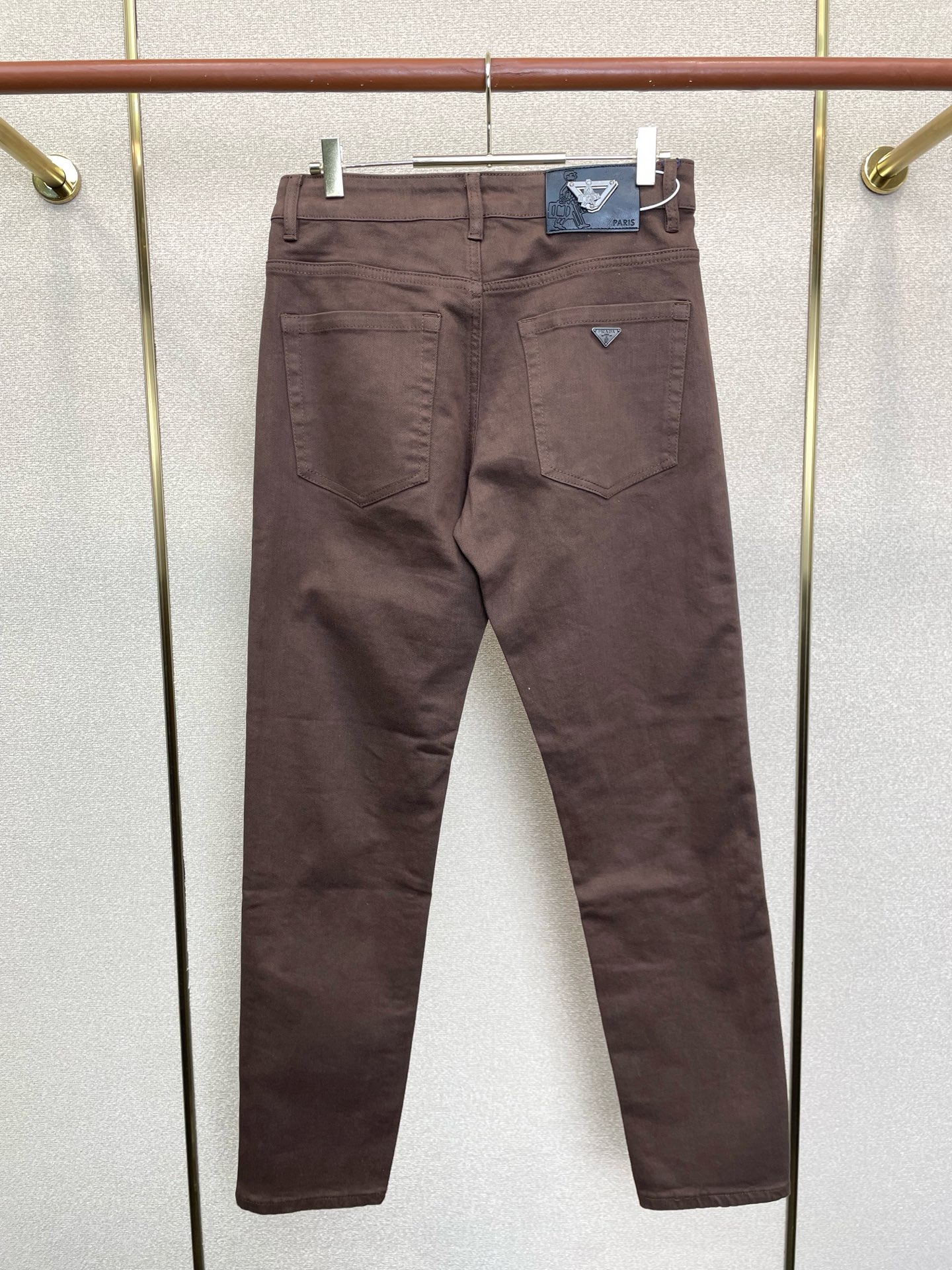 Armani阿玛尼💥砸锅卖铁都要上的新款新款休闲牛仔裤👖高端版本 专柜定制面料 透气舒适度高，细节无可挑剔，品牌元素设计