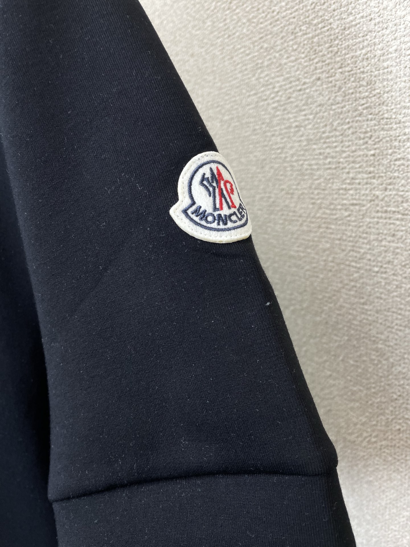 Moncler蒙口💥砸锅卖铁都要上的新款新款原单男士休闲短袖 高端定制 高端版本 时尚百搭爆款⚠️⚠️✨✨进口面料 手感