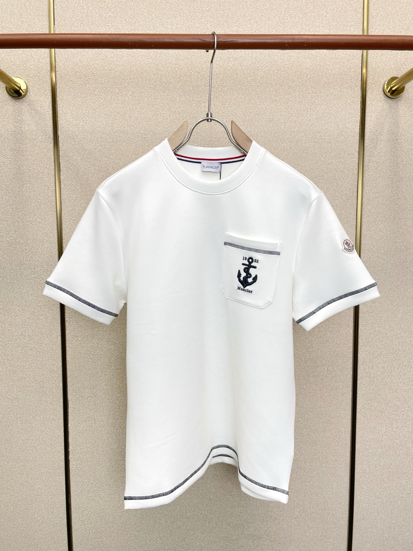 Moncler蒙口💥砸锅卖铁都要上的新款新款原单男士休闲短袖 高端定制 高端版本 时尚百搭爆款⚠️⚠️✨✨进口面料 手感
