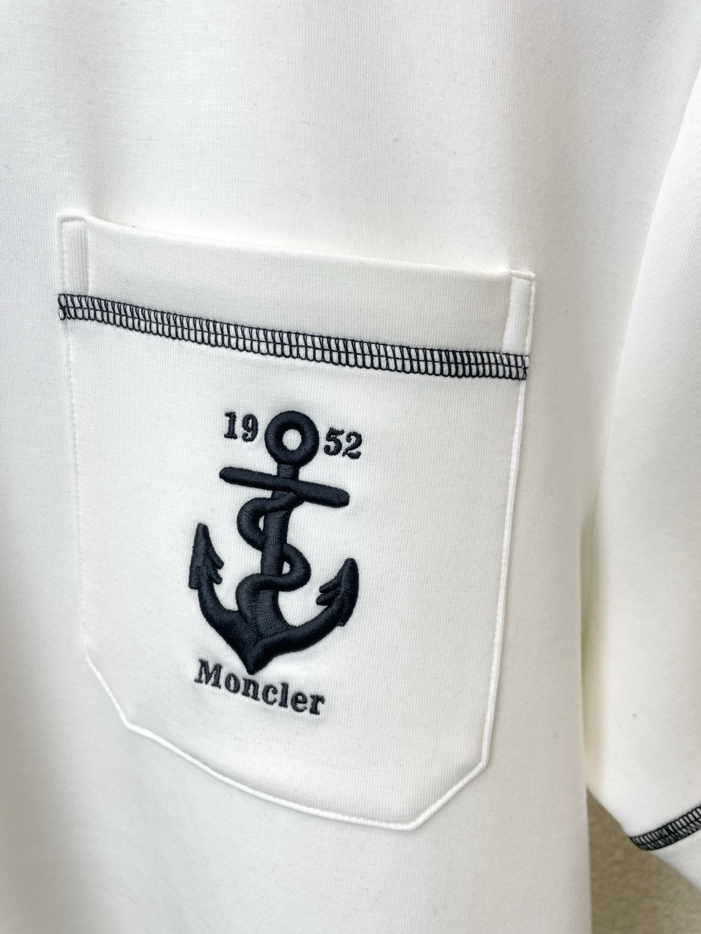 Moncler蒙口💥砸锅卖铁都要上的新款新款原单男士休闲短袖 高端定制 高端版本 时尚百搭爆款⚠️⚠️✨✨进口面料 手感