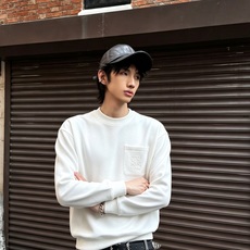 LOEWE罗意威💥砸锅卖铁都要上的新款新款原单男士休闲卫衣 高端定制 高端版本 时尚百搭爆款⚠️⚠️✨✨进口面料 手感超 LOEWE罗意威💥砸锅卖铁都要上的新款新款原单男士休闲卫衣 高端定制 高端版本 时尚百搭爆款⚠️⚠️✨✨进口面料 手感超