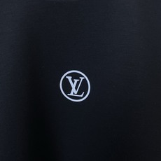 Louis Vuitton路易威登💥砸锅卖铁都要上的新款新款原单男士休闲卫衣 高端定制 高端版本 时尚百搭爆款⚠️⚠️✨ Louis Vuitton路易威登💥砸锅卖铁都要上的新款新款原单男士休闲卫衣 高端定制 高端版本 时尚百搭爆款⚠️⚠️✨