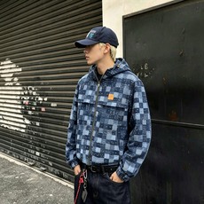 Louis Vuitton路易威登💥砸锅卖铁都要上的新款最新春秋时尚连帽牛仔夹克 经典设计感与颜值爆棚的外套,品质更是无 Louis Vuitton路易威登💥砸锅卖铁都要上的新款最新春秋时尚连帽牛仔夹克 经典设计感与颜值爆棚的外套,品质更是无