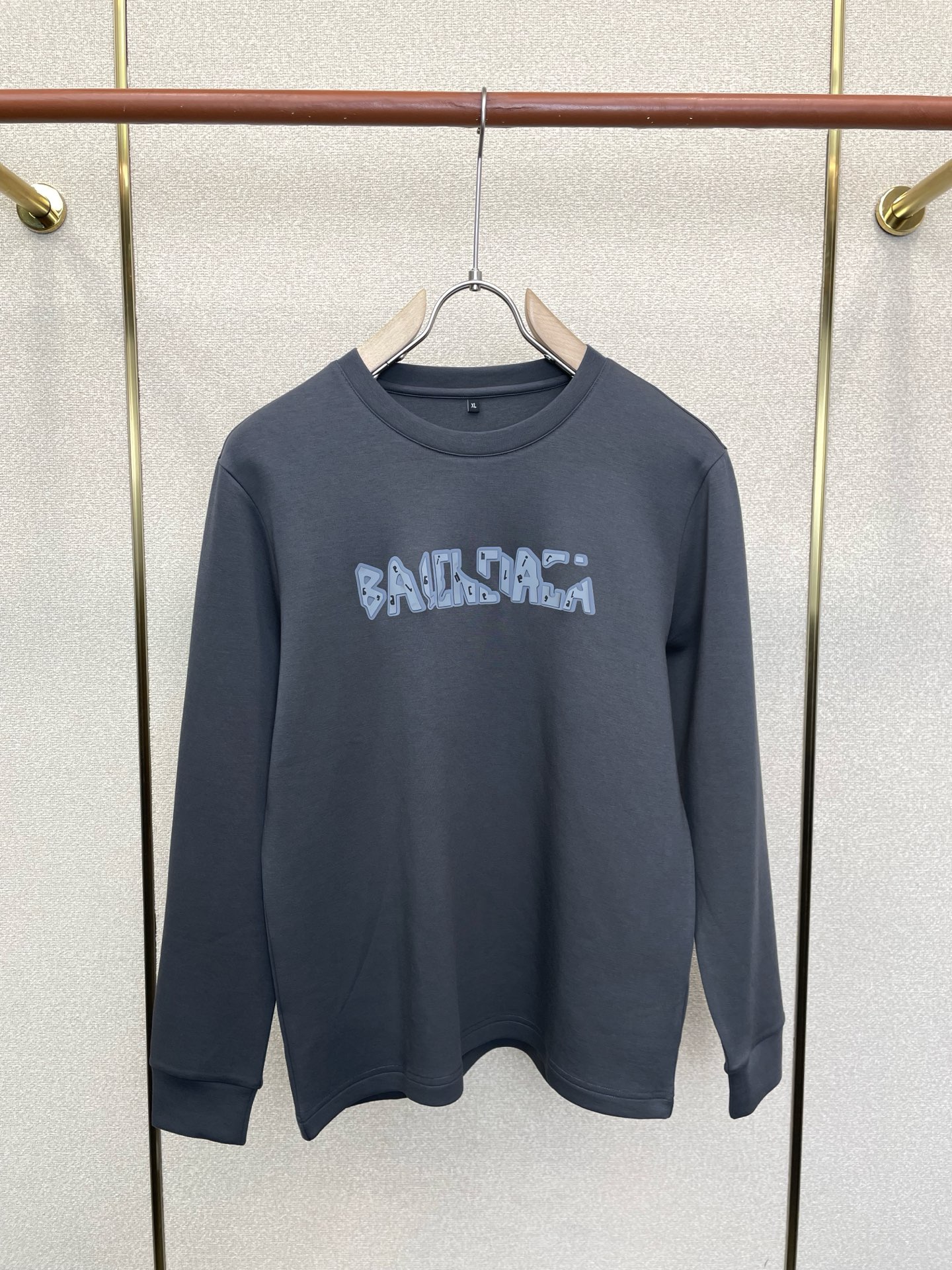Balenciaga巴黎世家💥砸锅卖铁都要上的新款新款原单男士休闲长袖 高端定制 高端版本 时尚百搭爆款⚠️⚠️✨✨进口
