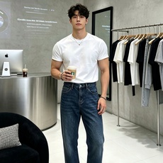 Burberry巴宝莉💥砸锅卖铁都要上的新款新款秋冬牛仔裤👖高端版本!专柜定制面料 透气舒适度高,细节无可挑剔,品牌元素 Burberry巴宝莉💥砸锅卖铁都要上的新款新款秋冬牛仔裤👖高端版本!专柜定制面料 透气舒适度高,细节无可挑剔,品牌元素
