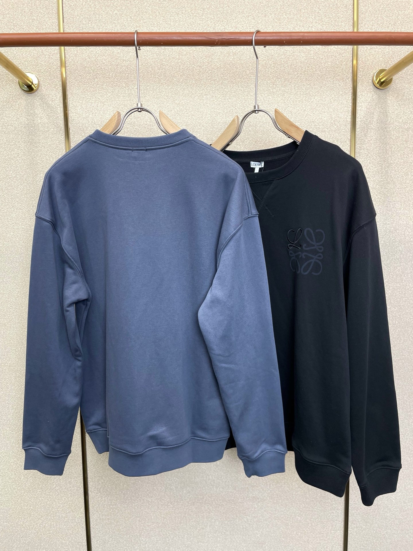 LOEWE罗意威💥砸锅卖铁都要上的新款新款原单男士休闲卫衣 高端定制 高端版本 时尚百搭爆款⚠️⚠️✨✨进口面料 手感超