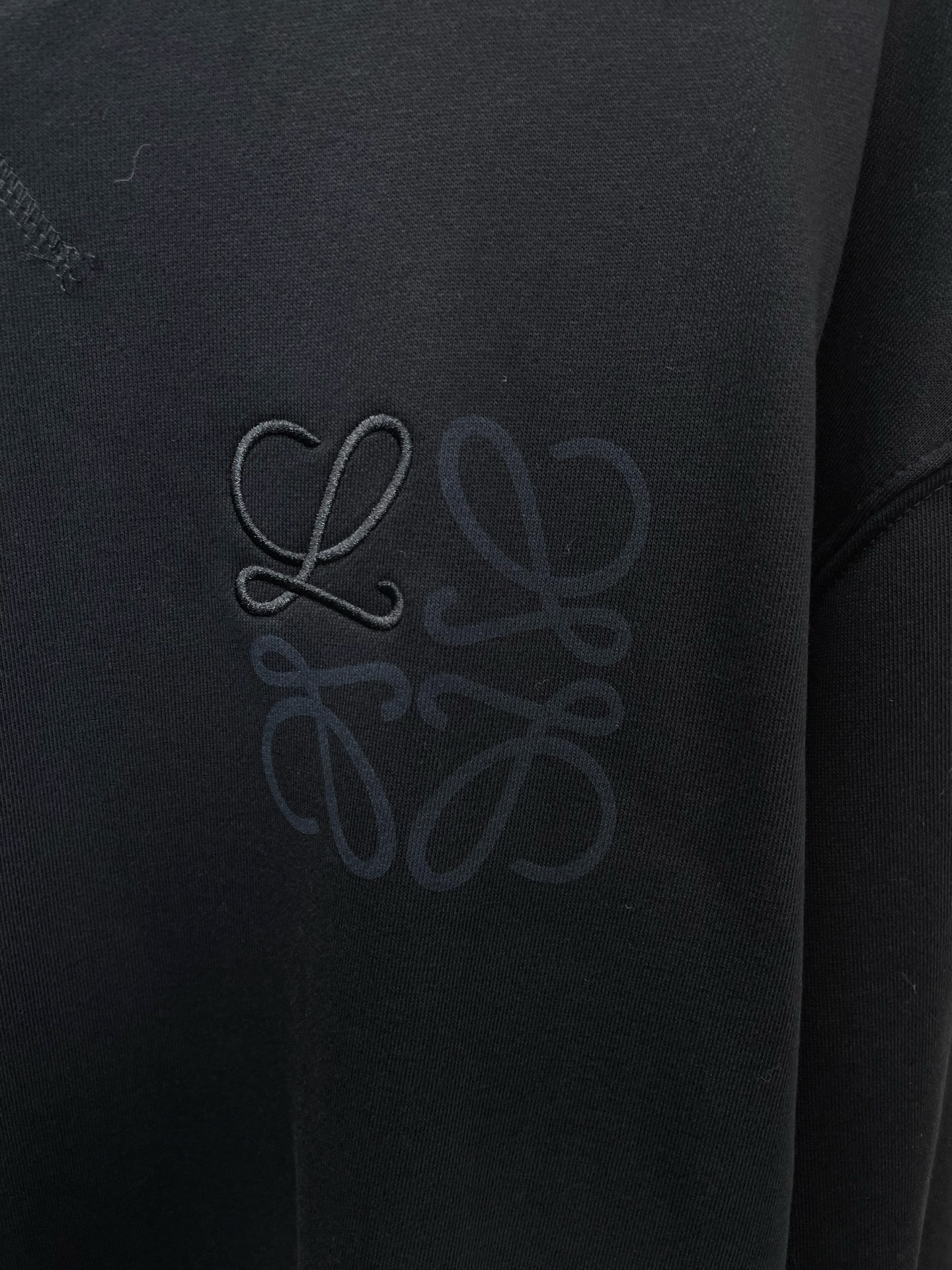 LOEWE罗意威💥砸锅卖铁都要上的新款新款原单男士休闲卫衣 高端定制 高端版本 时尚百搭爆款⚠️⚠️✨✨进口面料 手感超