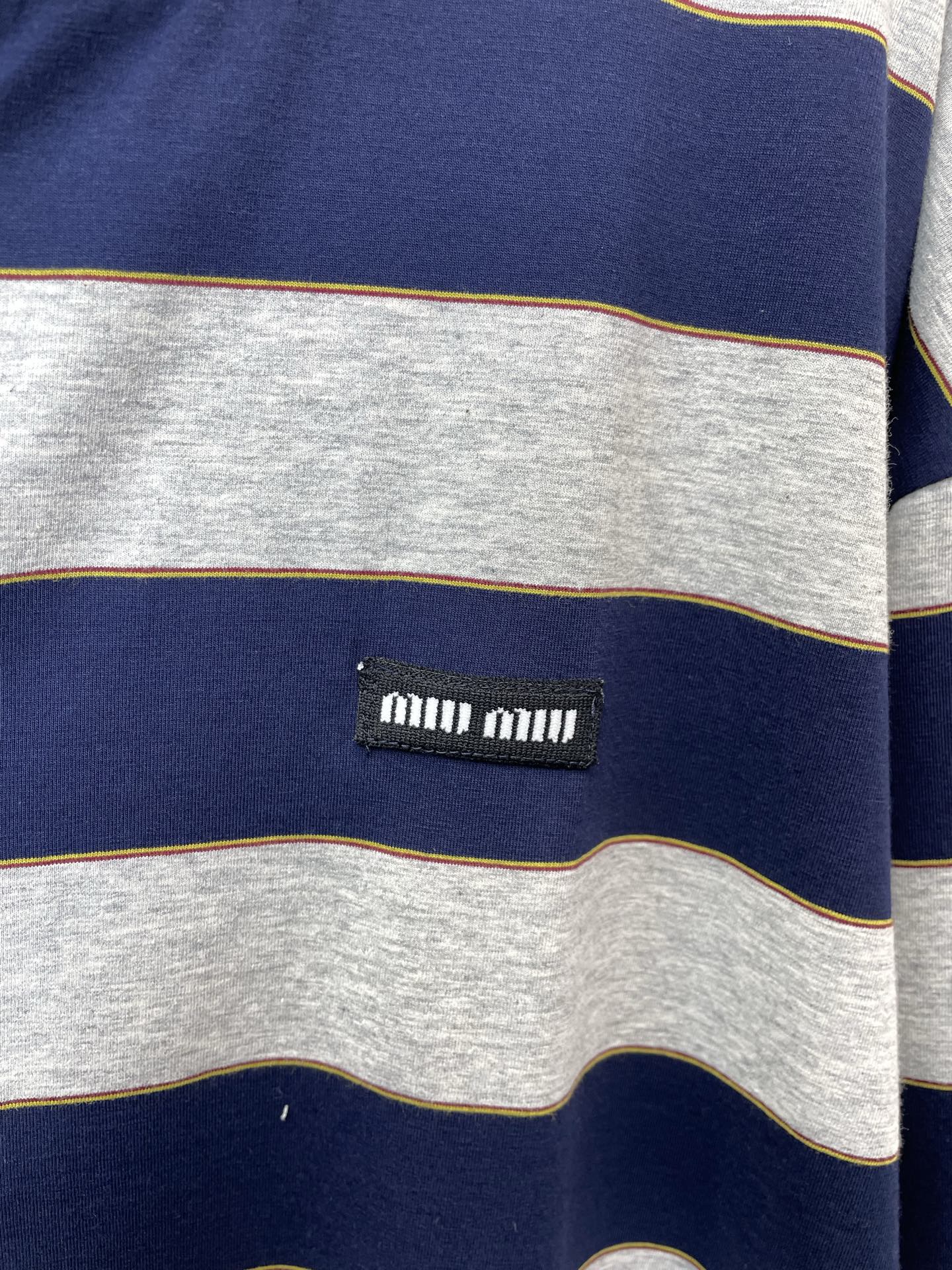Miumiu谬谬💥砸锅卖铁都要上的新款新款原单男士休闲连帽条纹外套 高端定制 高端版本 时尚百搭爆款⚠️⚠️✨✨进口面料