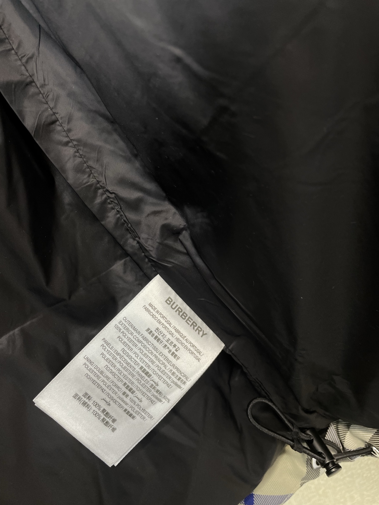 羽绒服-Burberry巴宝莉💥砸锅卖铁都要上的新款高领羽绒服 贸易公司渠道稀出，降温天气必备的保暖单品，不论是日常还是