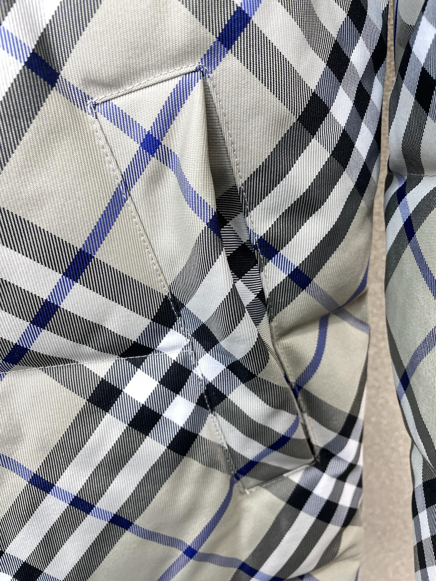 羽绒服-Burberry巴宝莉💥砸锅卖铁都要上的新款高领羽绒服 贸易公司渠道稀出，降温天气必备的保暖单品，不论是日常还是