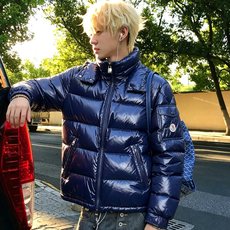 羽绒服-Moncler蒙口💥砸锅卖铁都要上的新款高领连帽羽绒服 贸易公司渠道稀出,降温天气必备的保暖单品,不论是日常还是 羽绒服-Moncler蒙口💥砸锅卖铁都要上的新款高领连帽羽绒服 贸易公司渠道稀出,降温天气必备的保暖单品,不论是日常还是