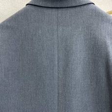 Miumiu谬谬👚砸锅卖铁都要上的新款👚新款女装休闲西服外套 高端版本!独特设计 专柜定制面料 透气舒适度高,细节无可挑 Miumiu谬谬👚砸锅卖铁都要上的新款👚新款女装休闲西服外套 高端版本!独特设计 专柜定制面料 透气舒适度高,细节无可挑