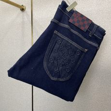 Louis Vuitton路易威登💥砸锅卖铁都要上的新款新款休闲牛仔直筒裤👖高端版本!专柜定制面料 透气舒适度高,细节无 Louis Vuitton路易威登💥砸锅卖铁都要上的新款新款休闲牛仔直筒裤👖高端版本!专柜定制面料 透气舒适度高,细节无