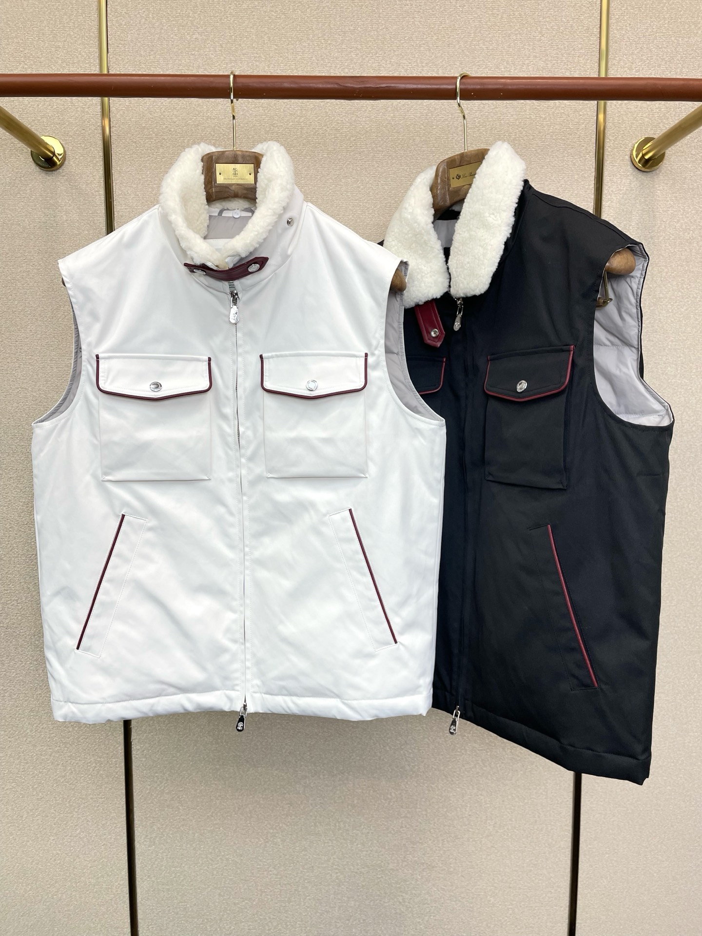 羽绒服- BC-Brunello Cucineli 布鲁内洛 •库奇内利💥砸锅卖铁都要上的新款新款羽绒马甲。贸易公司渠道