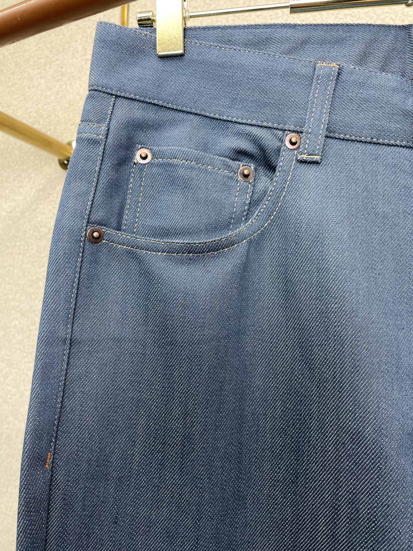 Loro piana-Loro Piana诺悠翩雅💥砸锅卖铁都要上的新款新款 休闲牛仔裤👖高端版本！专柜定制面料 透气舒
