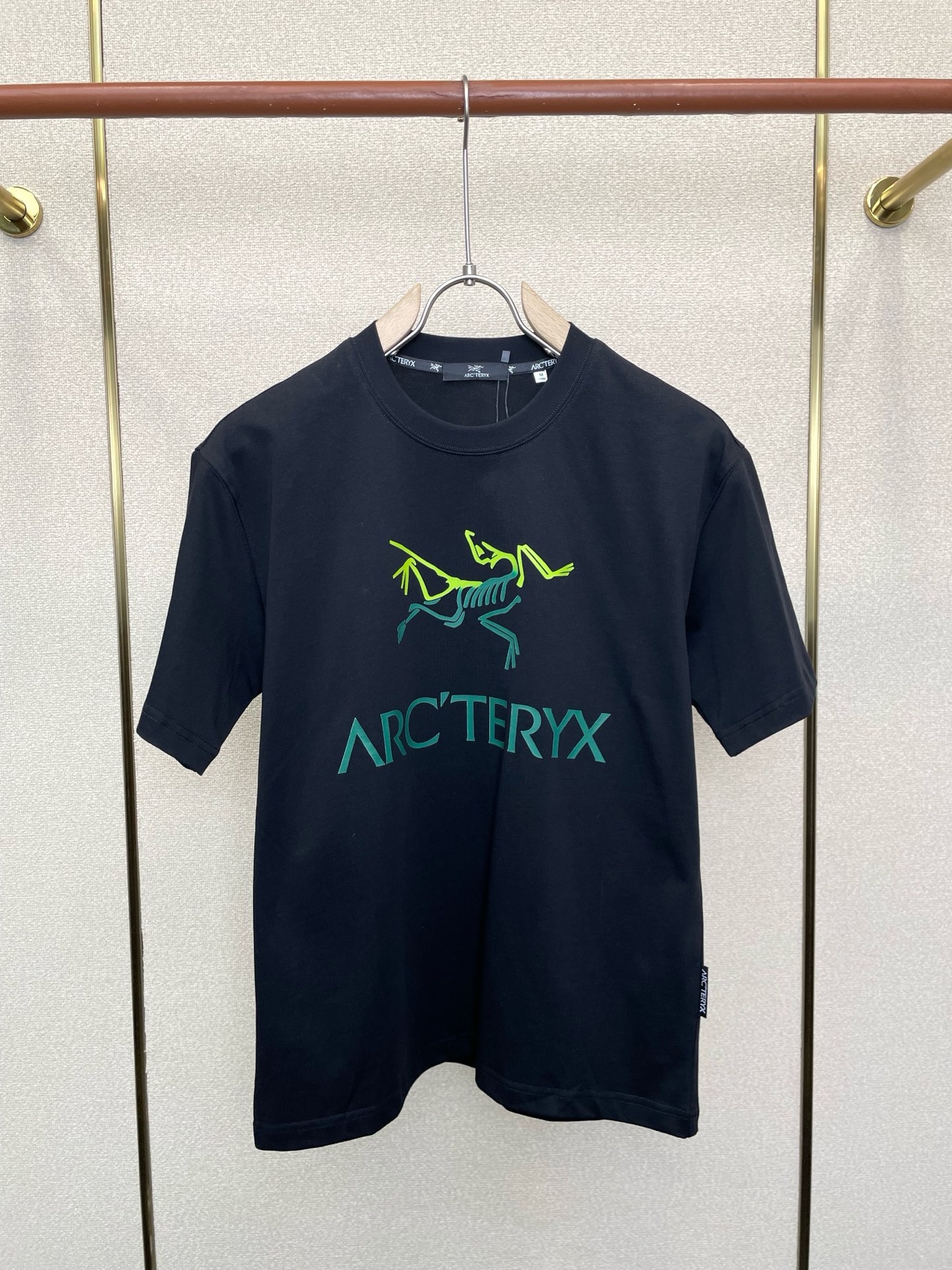 Arc’teryx始祖鸟💥独家专供新款原单男士休闲短袖 高端定制 高端版本 时尚百搭爆款⚠️⚠️✨✨进口面料 手感超柔软