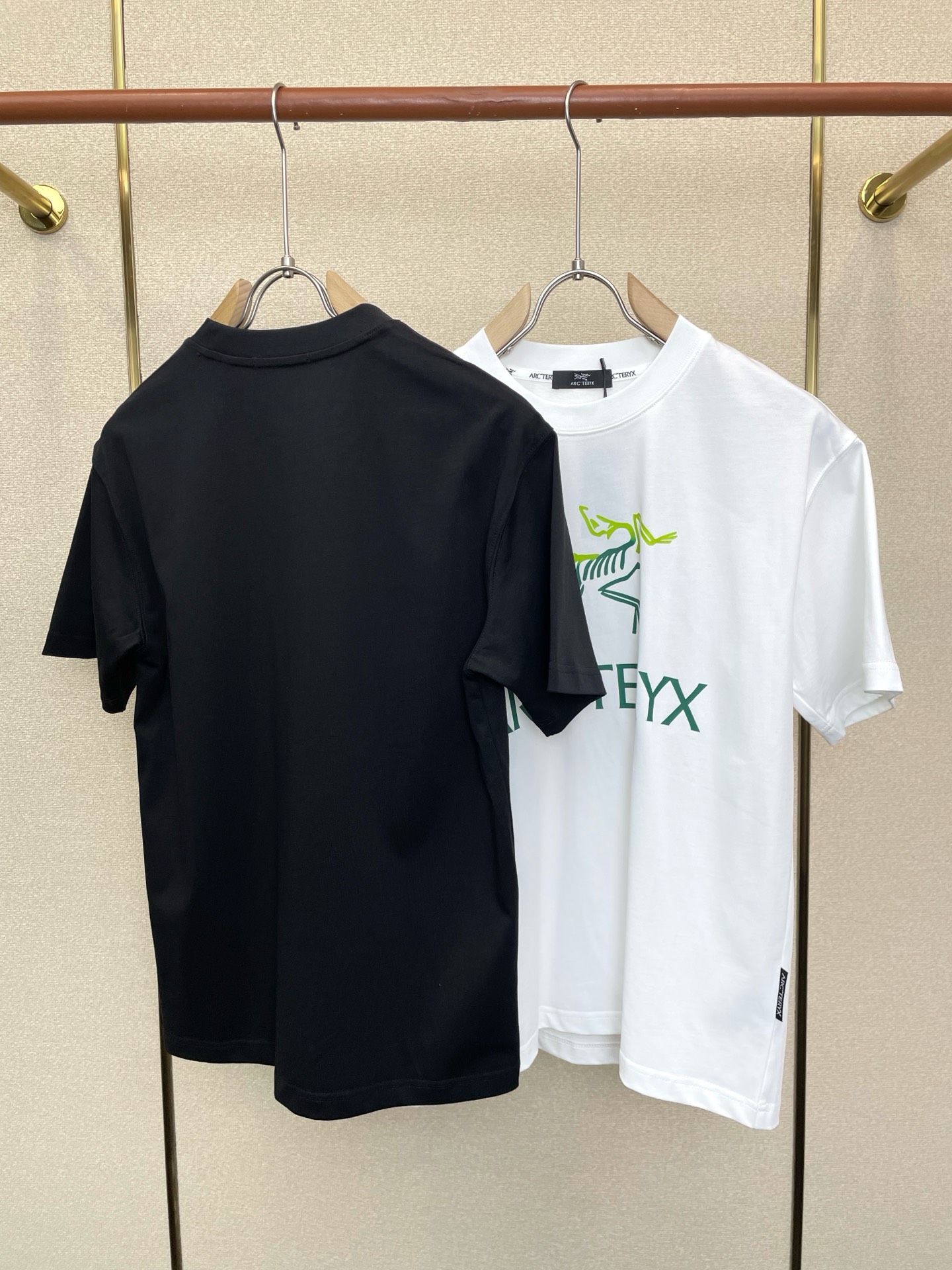 Arc’teryx始祖鸟💥独家专供新款原单男士休闲短袖 高端定制 高端版本 时尚百搭爆款⚠️⚠️✨✨进口面料 手感超柔软