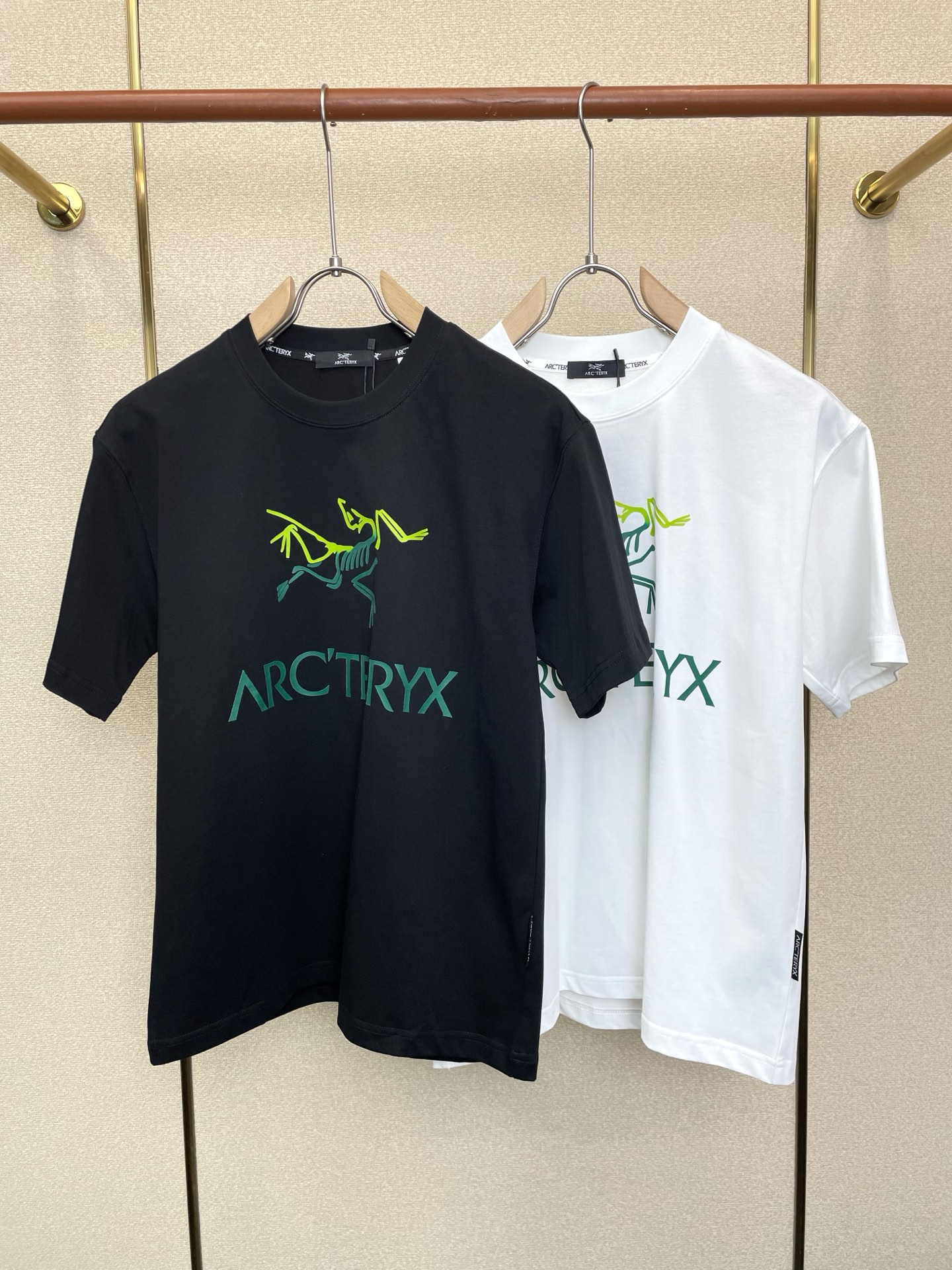 Arc’teryx始祖鸟💥独家专供新款原单男士休闲短袖 高端定制 高端版本 时尚百搭爆款⚠️⚠️✨✨进口面料 手感超柔软