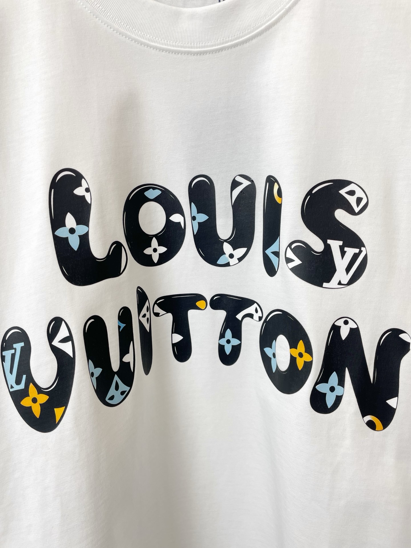 Louis Vuitton路易威登💥独家专供新款原单男士休闲短袖 高端定制 高端版本 时尚百搭爆款⚠️⚠️✨✨进口面料 