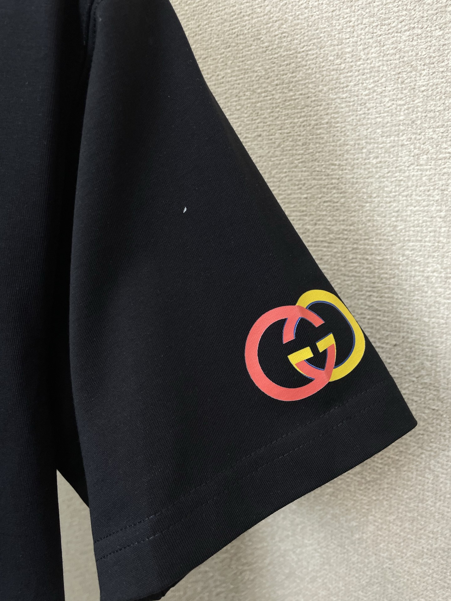 Gucci古驰💥独家专供新款原单男士休闲短袖 高端定制 高端版本 时尚百搭爆款⚠️⚠️✨✨进口面料 手感超柔软细腻  穿