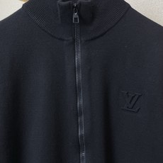 Louis Vuitton路易威登💥独家专供新款原单男士休闲针织外套 高端定制 高端版本 时尚百搭爆款⚠️⚠️✨✨进口面 Louis Vuitton路易威登💥独家专供新款原单男士休闲针织外套 高端定制 高端版本 时尚百搭爆款⚠️⚠️✨✨进口面