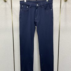 Loro piana-Loro Piana诺悠翩雅💥独家专供新款休闲秋冬牛仔裤👖高端版本!专柜定制面料 透气舒适度高,细 Loro piana-Loro Piana诺悠翩雅💥独家专供新款休闲秋冬牛仔裤👖高端版本!专柜定制面料 透气舒适度高,细