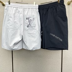 Louis Vuitton路易威登💥独家专供新款原单男士休闲短裤🩳高端定制 高端版本 时尚百搭爆款⚠️⚠️✨✨进口面料 Louis Vuitton路易威登💥独家专供新款原单男士休闲短裤🩳高端定制 高端版本 时尚百搭爆款⚠️⚠️✨✨进口面料