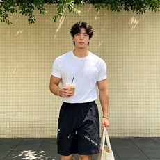 Louis Vuitton路易威登💥独家专供新款原单男士休闲短裤🩳高端定制 高端版本 时尚百搭爆款⚠️⚠️✨✨进口面料 Louis Vuitton路易威登💥独家专供新款原单男士休闲短裤🩳高端定制 高端版本 时尚百搭爆款⚠️⚠️✨✨进口面料