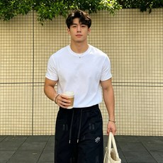 Louis Vuitton路易威登💥独家专供新款原单男士休闲短裤🩳高端定制 高端版本 时尚百搭爆款⚠️⚠️✨✨进口面料 Louis Vuitton路易威登💥独家专供新款原单男士休闲短裤🩳高端定制 高端版本 时尚百搭爆款⚠️⚠️✨✨进口面料