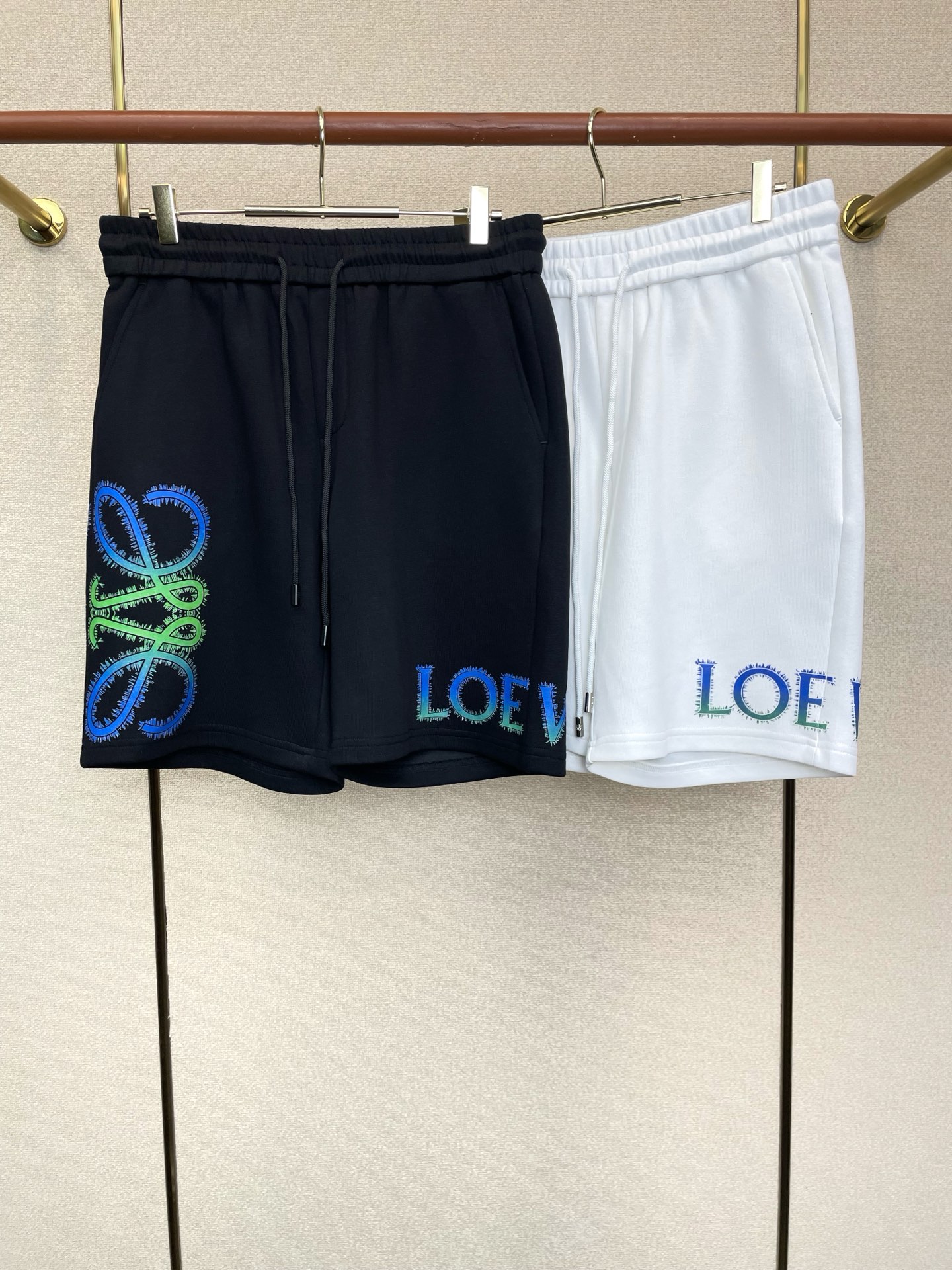 LOEWE罗意威💥独家专供新款原单男士休闲短裤🩳高端定制 高端版本 时尚百搭爆款⚠️⚠️✨✨进口面料 手感超柔软细腻  