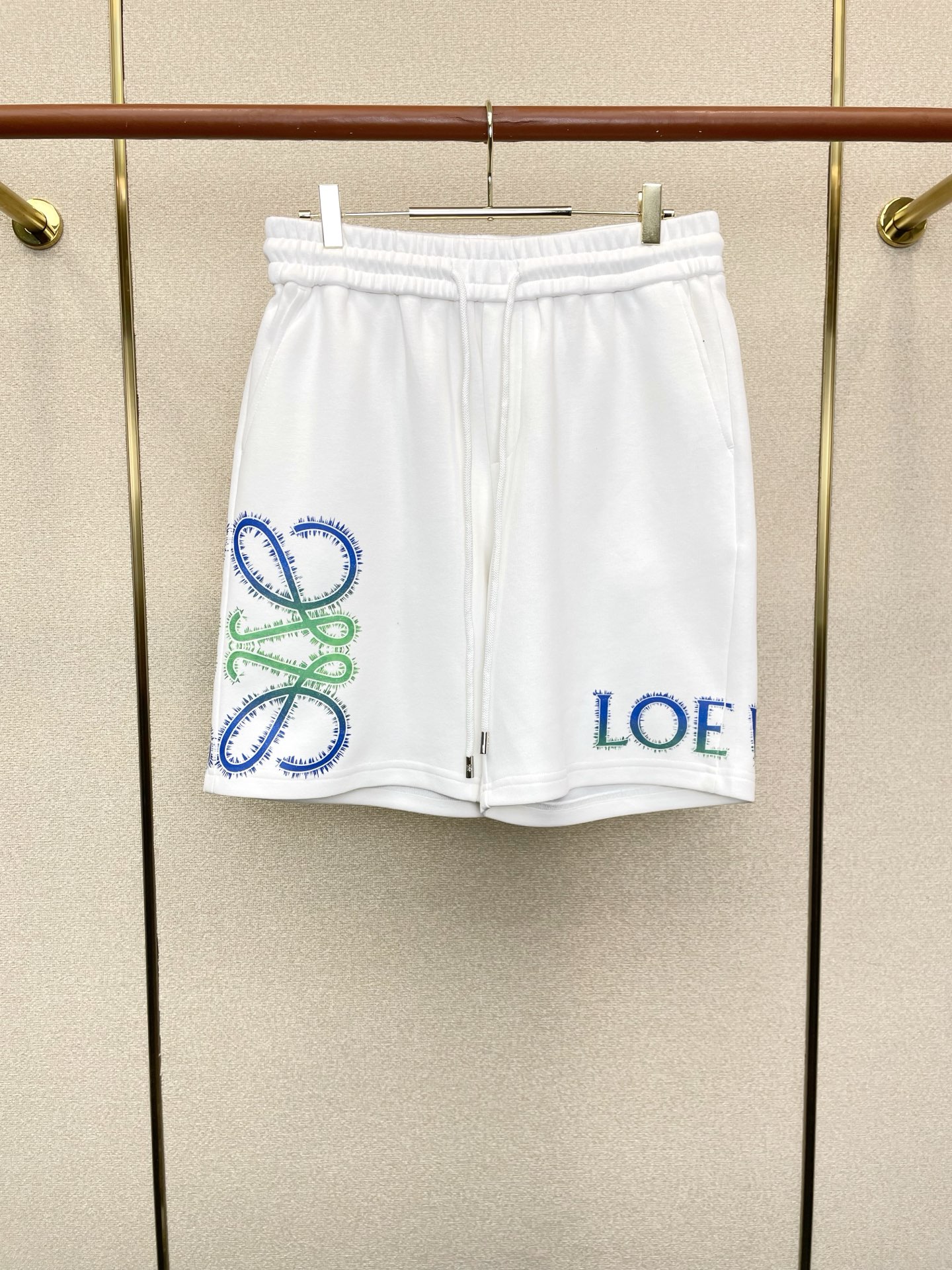 LOEWE罗意威💥独家专供新款原单男士休闲短裤🩳高端定制 高端版本 时尚百搭爆款⚠️⚠️✨✨进口面料 手感超柔软细腻  