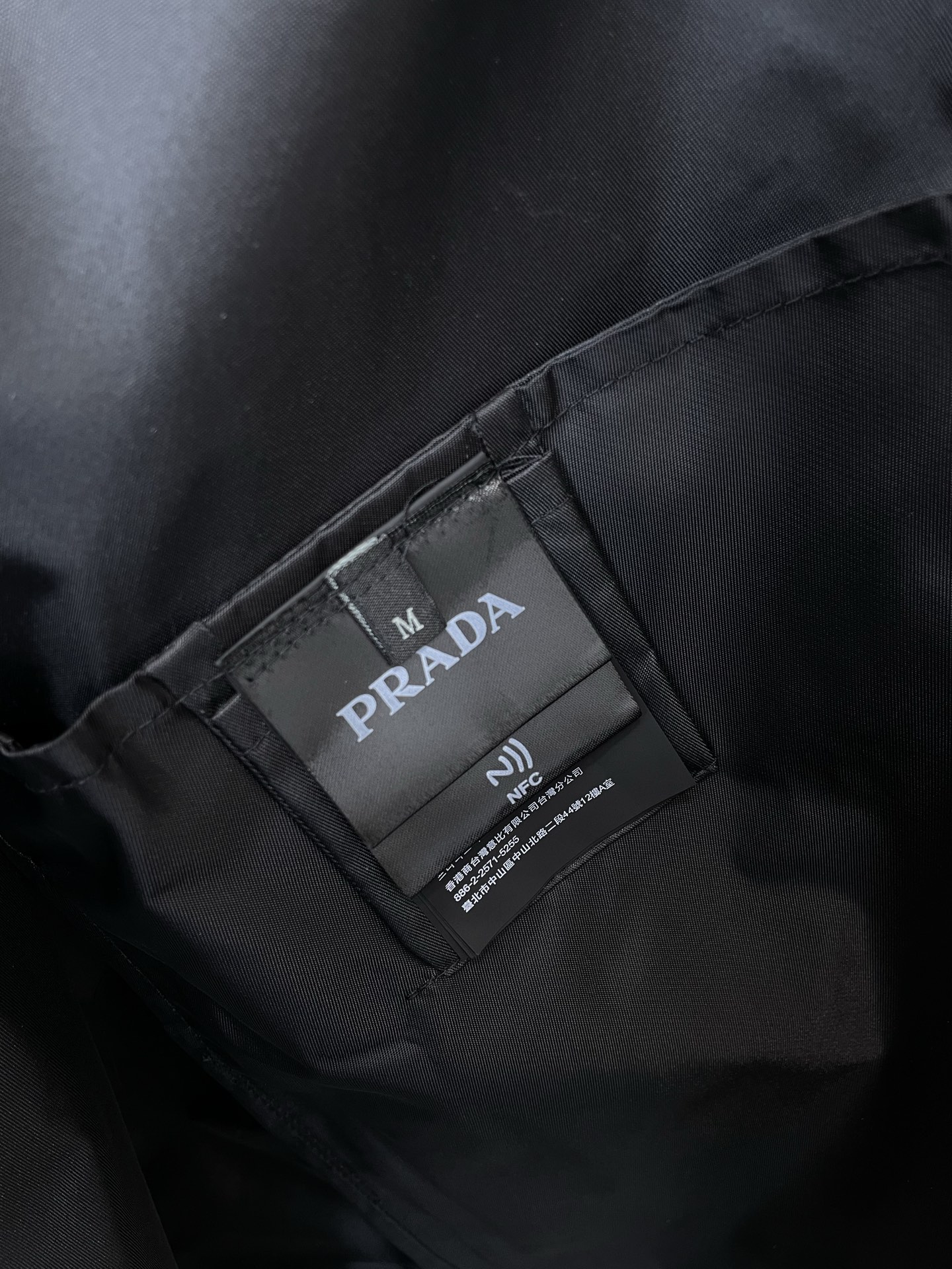 Prada普拉达💥独家专供新款原单男士休闲连帽夹克 高端定制 高端版本 时尚百搭爆款⚠️⚠️✨✨进口面料 手感超柔软细腻 Prada普拉达💥独家专供新款原单男士休闲连帽夹克 高端定制 高端版本 时尚百搭爆款⚠️⚠️✨✨进口面料 手感超柔软细腻