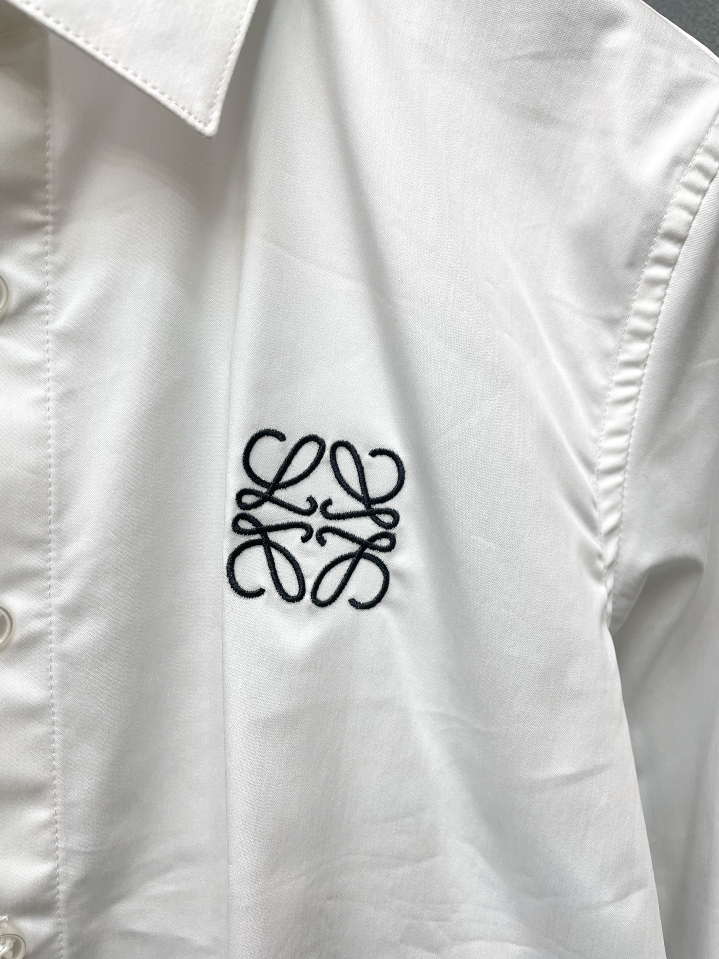 LOEWE罗意威💥独家专供新款原单男士休闲衬衫 高端定制 高版本 时尚百搭爆款⚠️⚠️✨✨进口面料 手感超柔软细腻  穿