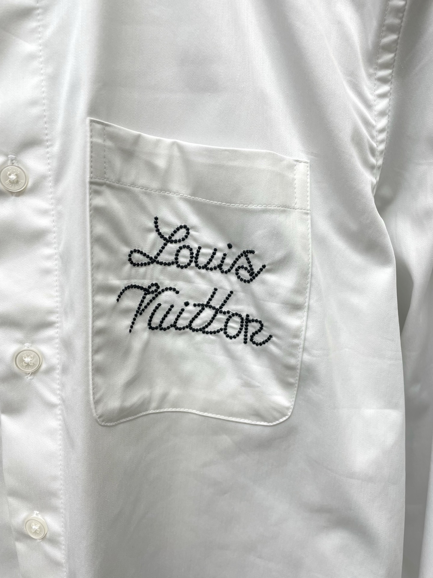 Louis Vuitton路易威登💥独家专供新款原单男士休闲衬衫 高端定制 高版本 时尚百搭爆款⚠️⚠️✨✨进口面料 手