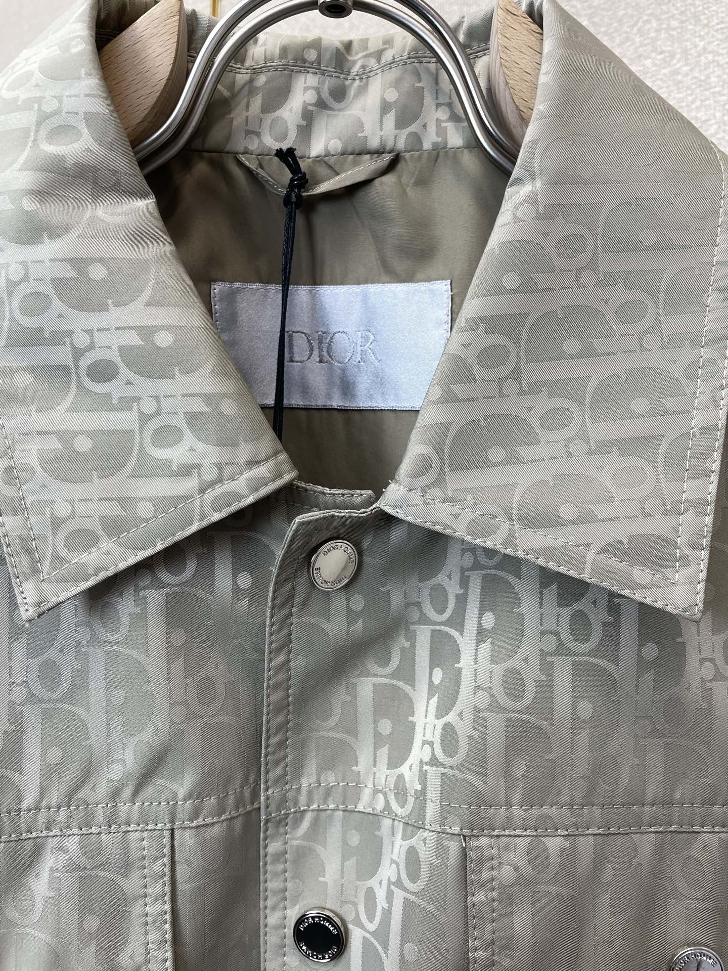 Dior迪奥💥砸锅卖铁都要上的新款新款原单男士休闲夹克 高端定制 高端版本 时尚百搭爆款⚠️⚠️✨✨进口面料 手感超柔软