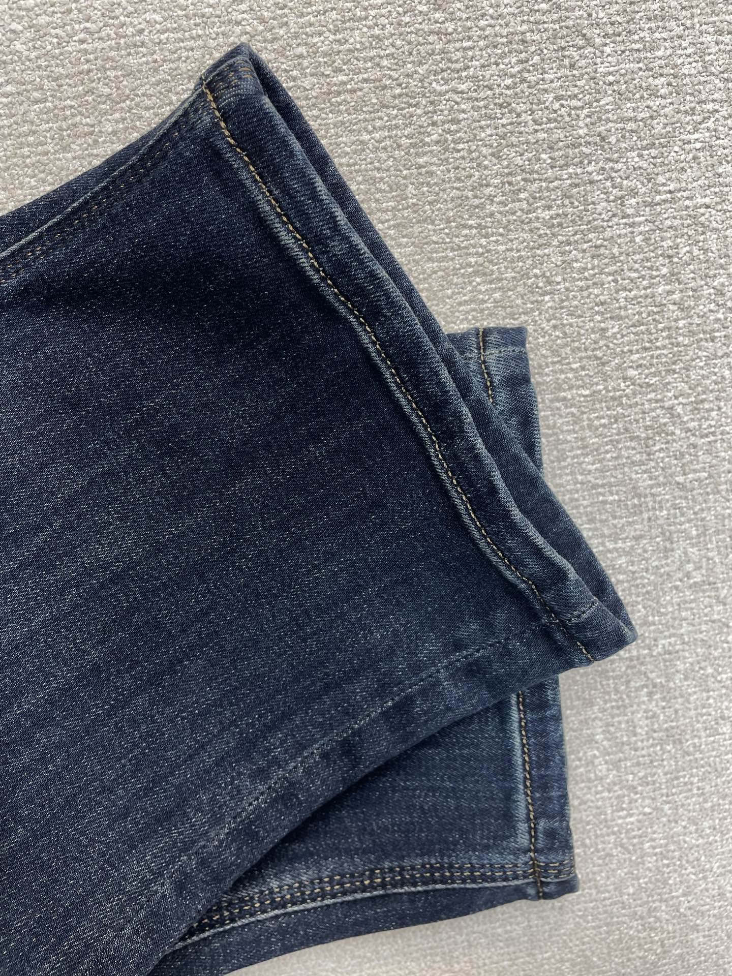 Dolce&Gabbana杜嘉班纳💥独家专供新款牛仔裤👖高端版本！专柜定制面料 透气舒适度高，细节无可挑剔，品牌元素设计