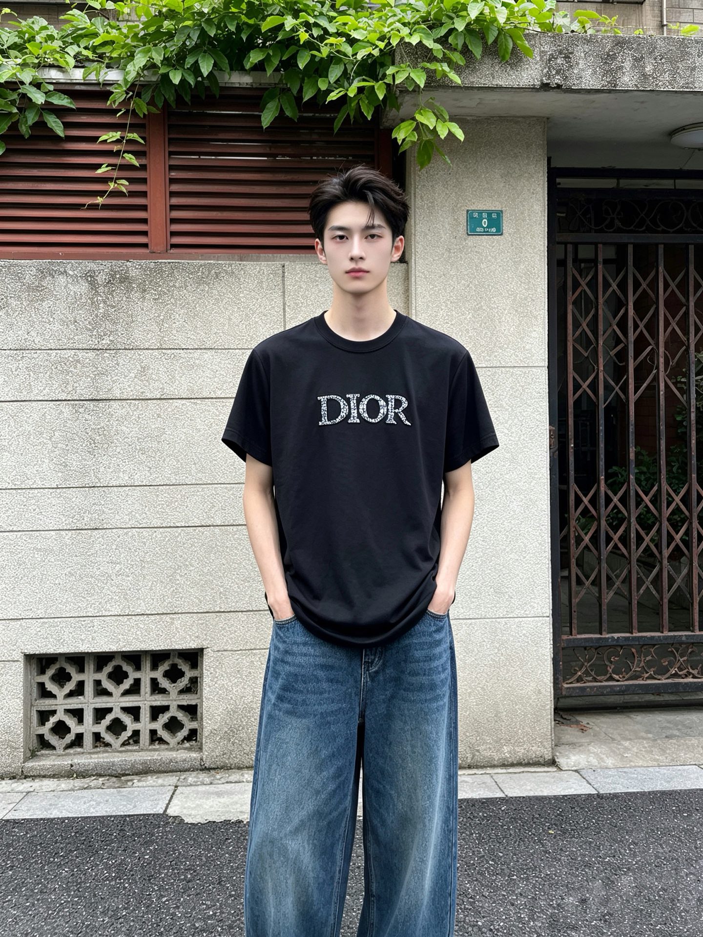 Dior迪奥💥砸锅卖铁都要上的新款新款原单男士休闲短袖 高端定制 高端版本 时尚百搭爆款⚠️⚠️✨✨进口面料 手感超柔软