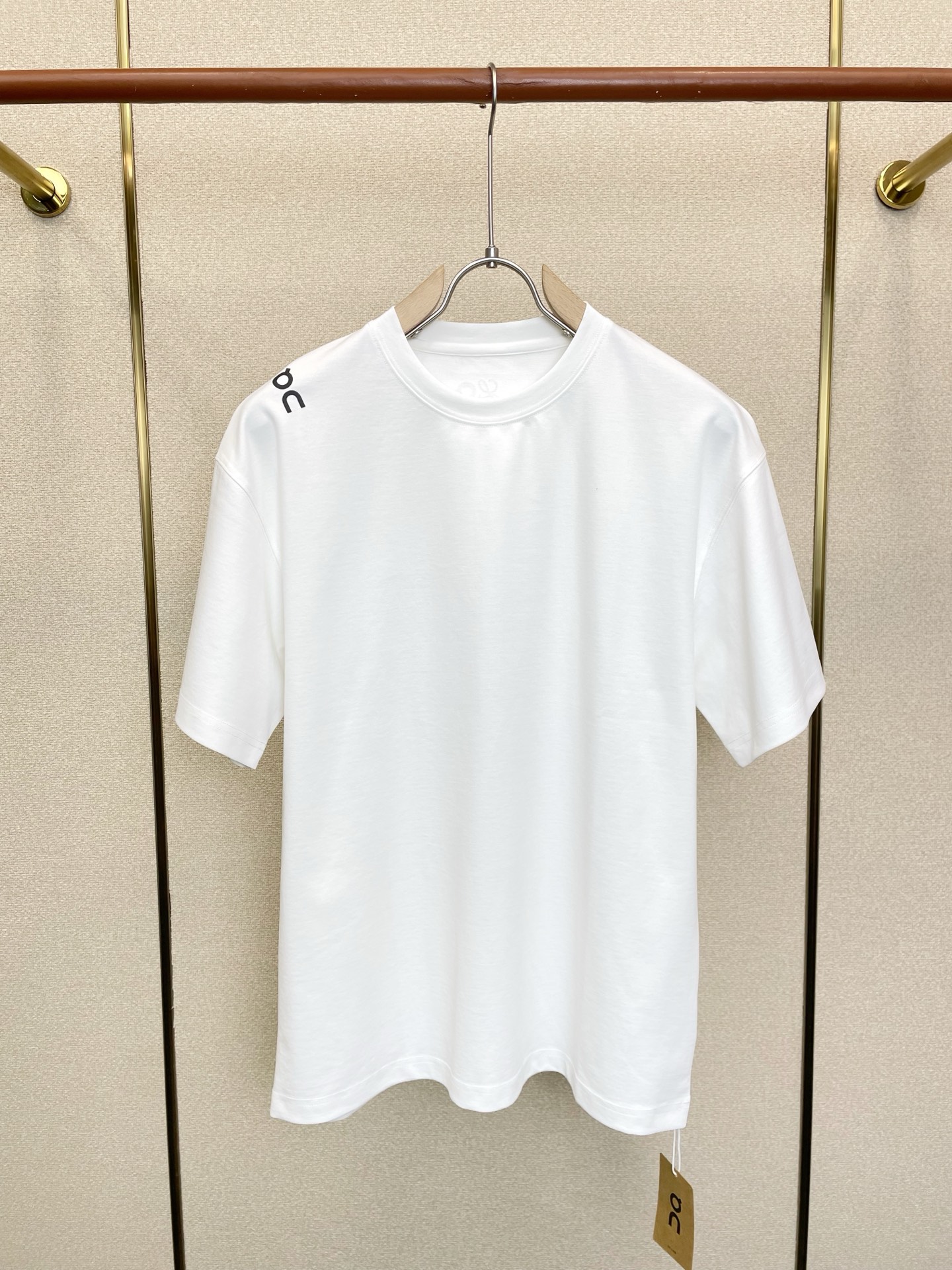 LOEWE罗意威💥砸锅卖铁都要上的新款新款原单男士休闲短袖 高端定制 高端版本 时尚百搭爆款⚠️⚠️✨✨进口面料 手感超