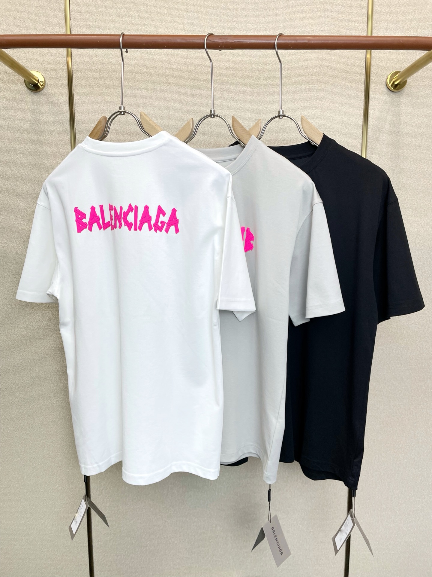 Balenciaga巴黎世家💥砸锅卖铁都要上的新款新款原单男士休闲短袖 高端定制 高端版本 时尚百搭爆款⚠️⚠️✨✨进口