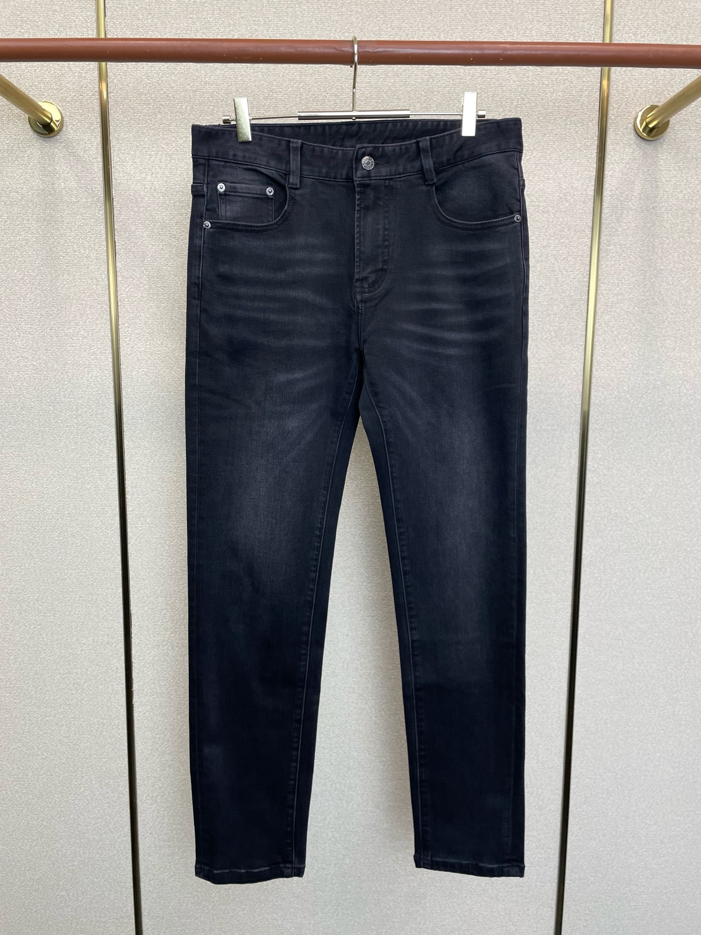 Dolce&Gabbana杜嘉班纳💥砸锅卖铁都要上的新款新款休闲牛仔裤👖高端版本 专柜定制面料 透气舒适度高，细节无可挑
