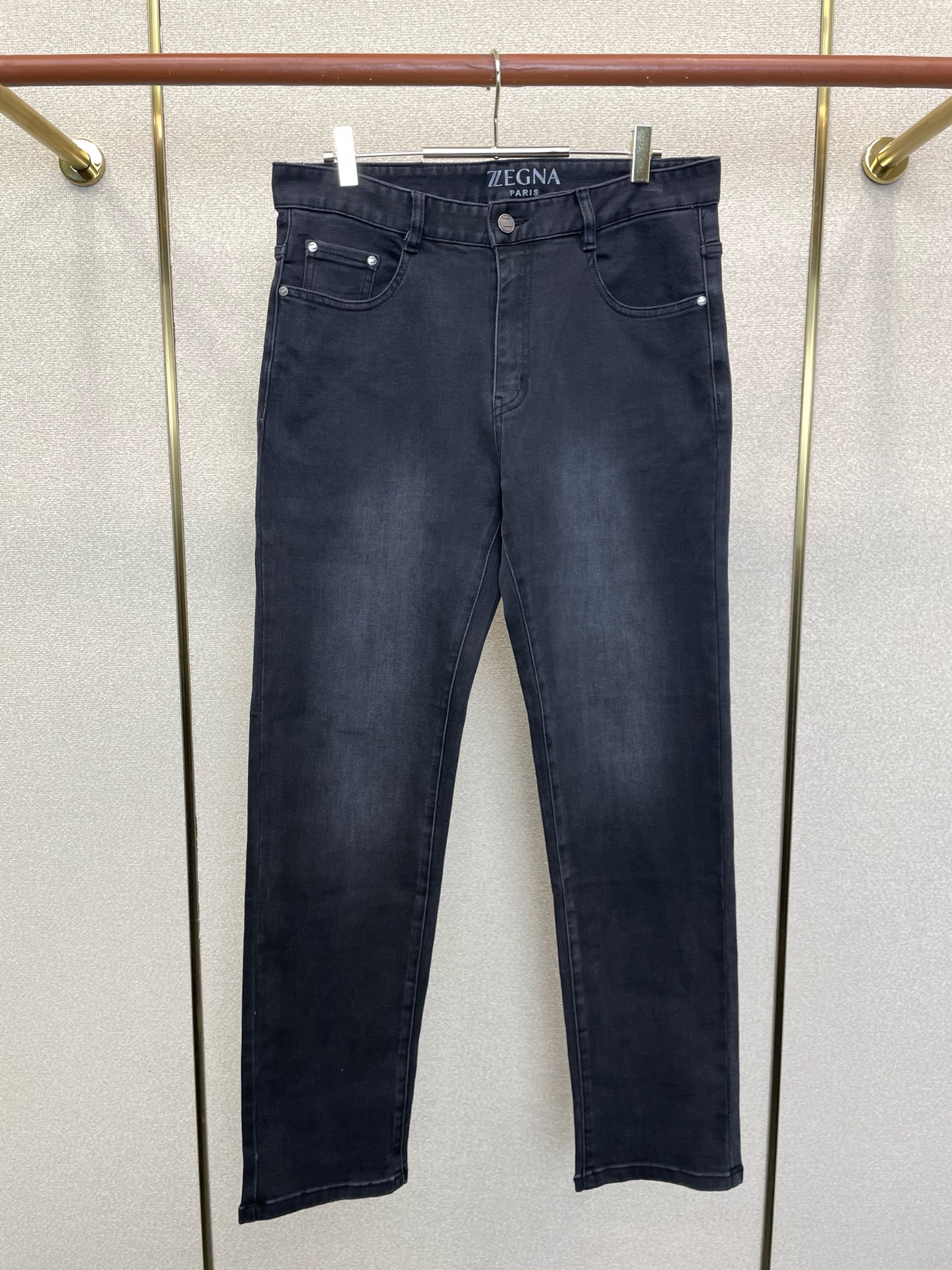 ZEGNA杰尼亚💥独家专供新款牛仔裤👖高端版本！专柜定制面料 透气舒适度高，细节无可挑剔，品牌元素设计理念，体现高品质。