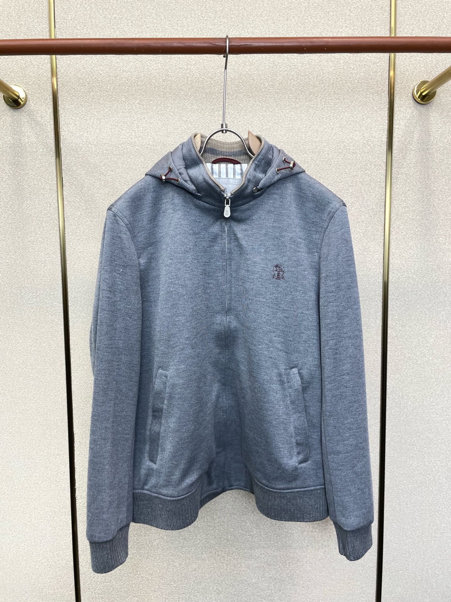/套。BC-Brunello Cucineli 布鲁内洛·库奇内利💥独家专供新款休闲运动套装 高端版本!专柜定制面料 透 /套。BC-Brunello Cucineli 布鲁内洛·库奇内利💥独家专供新款休闲运动套装 高端版本!专柜定制面料 透