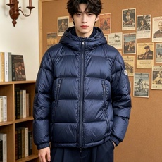 羽绒服-Moncler蒙口💥独家专供最新时尚连帽羽绒服 经典设计感与颜值爆棚的外套,品质更是无法挑剔品控可以直接入手,不 羽绒服-Moncler蒙口💥独家专供最新时尚连帽羽绒服 经典设计感与颜值爆棚的外套,品质更是无法挑剔品控可以直接入手,不