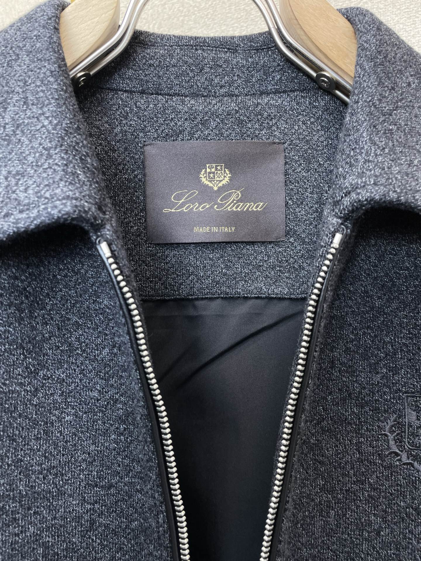 Loro Piana-Loro Piana诺悠翩雅💥独家专供新款夹克 贸易公司渠道稀出，降温天气必备的保暖单品，不论是日