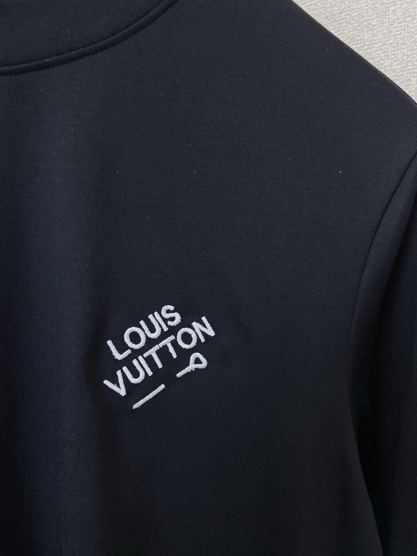 Louis Vuitton路易威登💥独家专供新款原单男士休闲长袖 高端定制 高端版本 时尚百搭爆款⚠️⚠️✨✨进口面料 