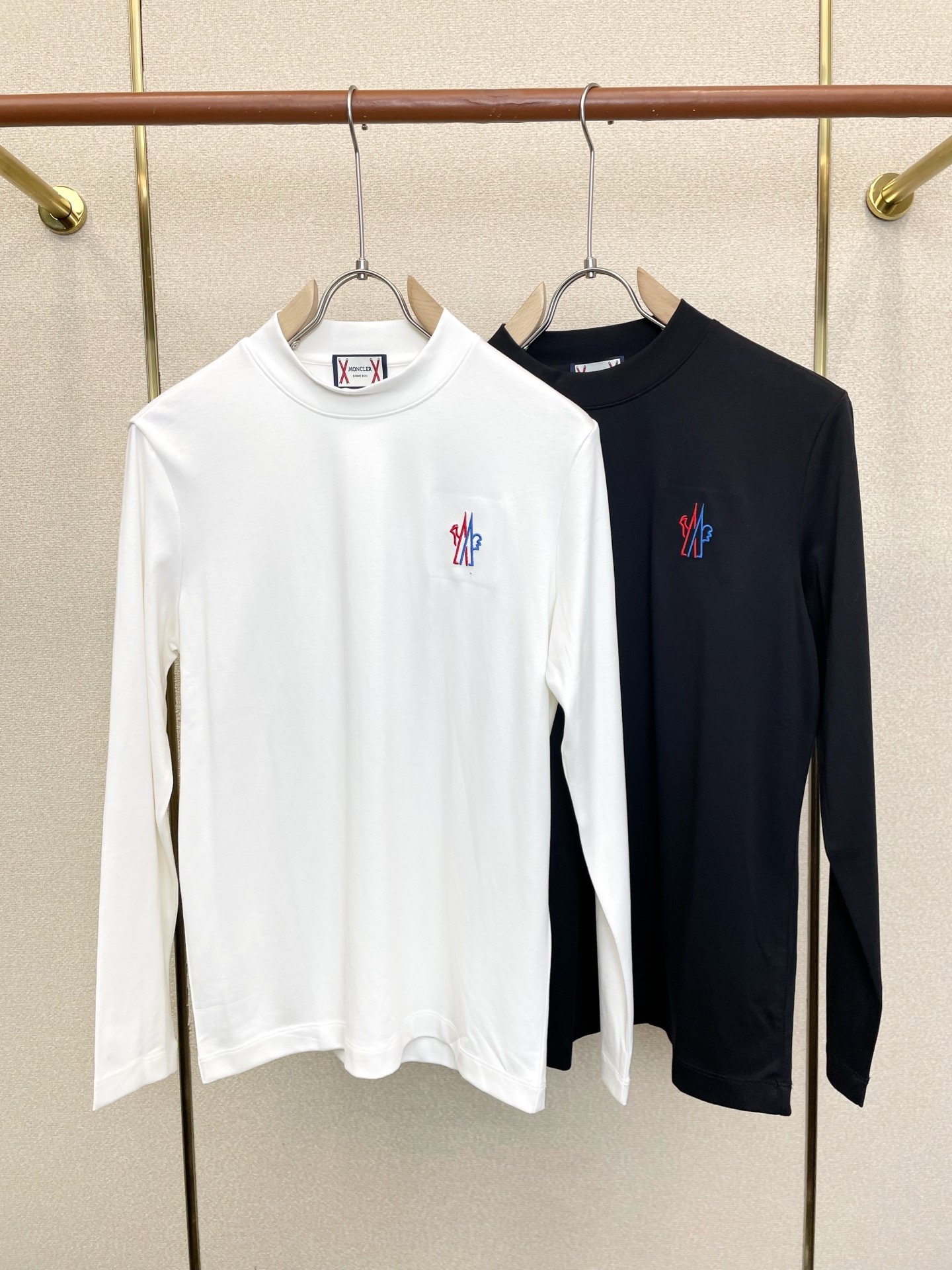 Moncler蒙口💥独家专供新款原单男士休闲长袖 高端定制 高端版本 时尚百搭爆款⚠️⚠️✨✨进口面料 手感超柔软细腻 